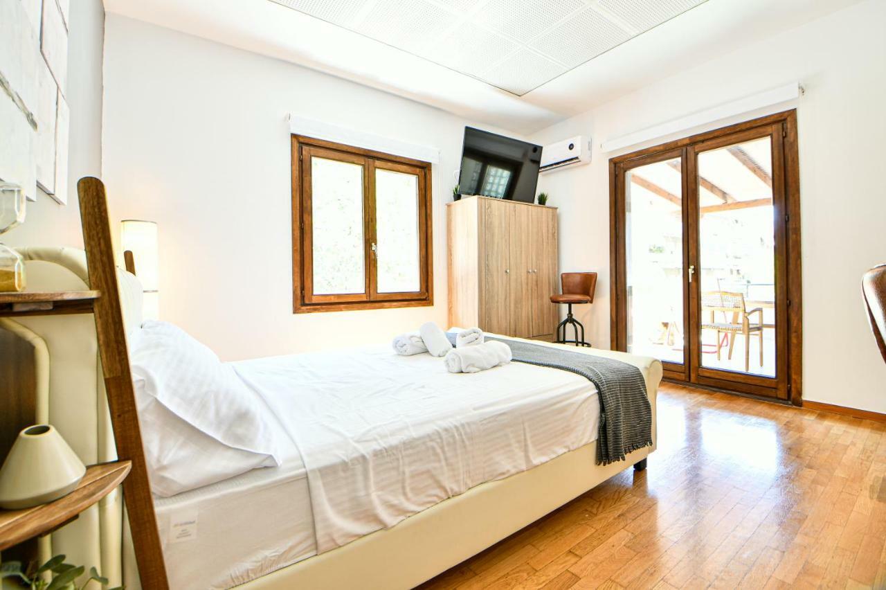 Flowers Of Athens, Boutique Aparthotel With 6-Apartments In Central 雅典 外观 照片
