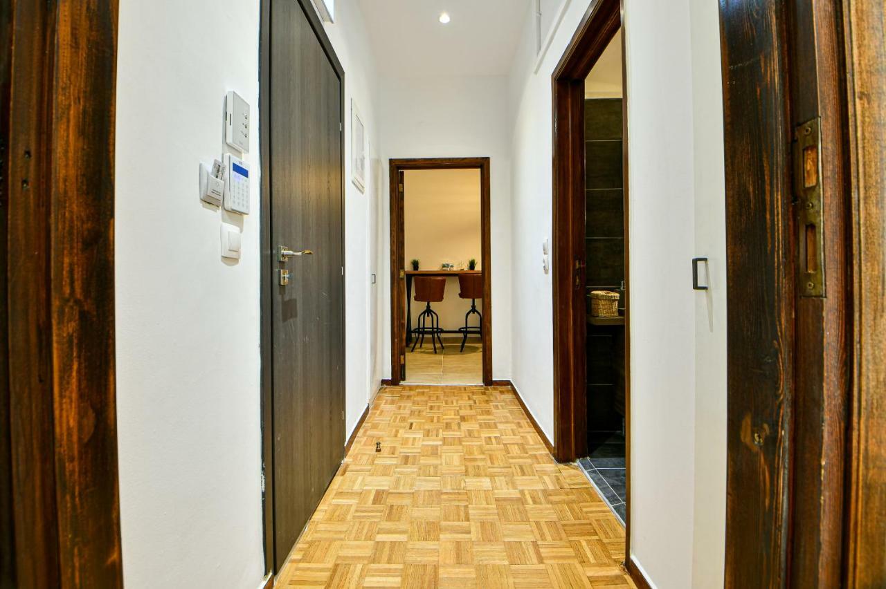 Flowers Of Athens, Boutique Aparthotel With 6-Apartments In Central 雅典 外观 照片