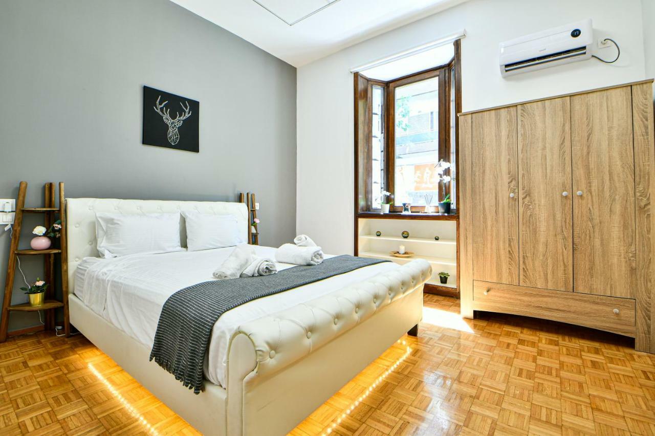 Flowers Of Athens, Boutique Aparthotel With 6-Apartments In Central 雅典 外观 照片