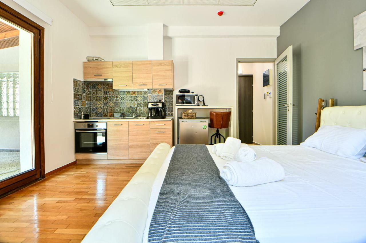 Flowers Of Athens, Boutique Aparthotel With 6-Apartments In Central 雅典 外观 照片